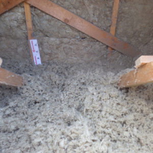 tercap réalise l'isolation thermique des combles par soufflage dans une maison a poey de lescar dans le béarn