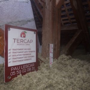 Tercap isolation des combles perdus par soufflage a Lacommande dans le Béarn